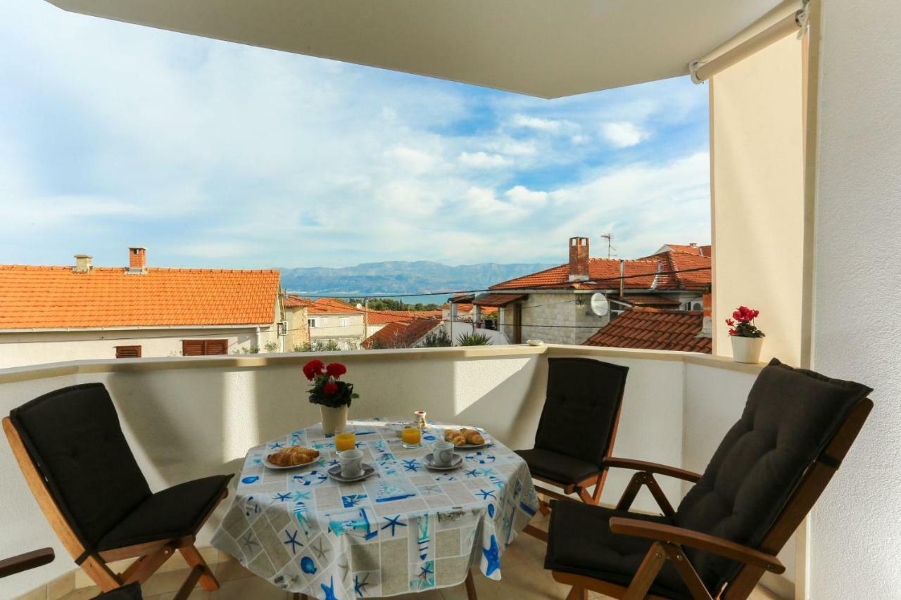 Amazing luxury 4star apartment Laura Supetar Bagian luar foto