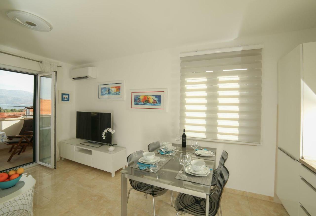Amazing luxury 4star apartment Laura Supetar Bagian luar foto
