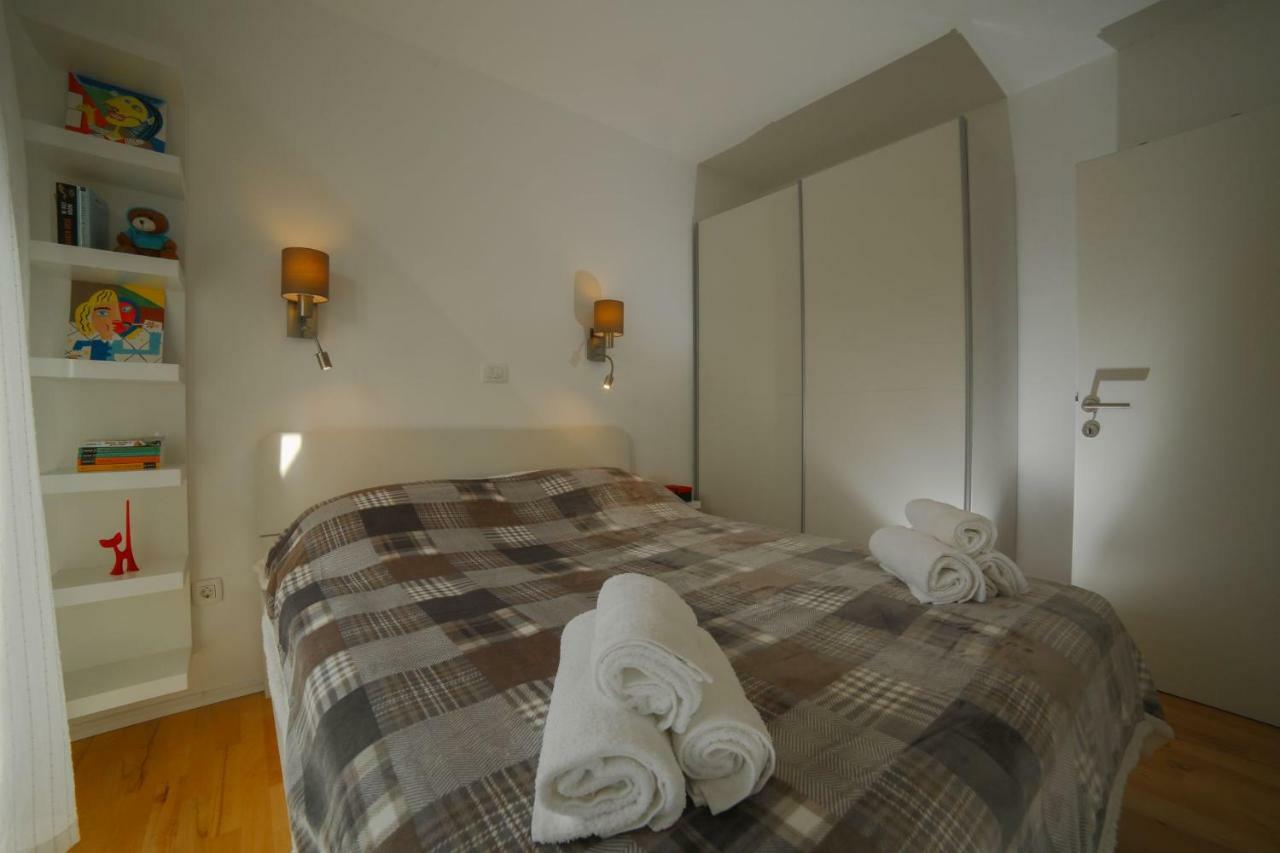 Amazing luxury 4star apartment Laura Supetar Bagian luar foto
